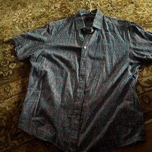 Untuckit Shirt Medium